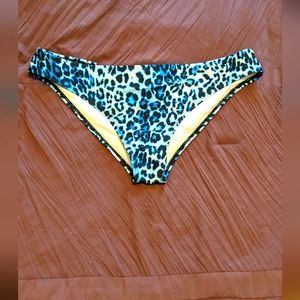 Women's bathing suit bottoms